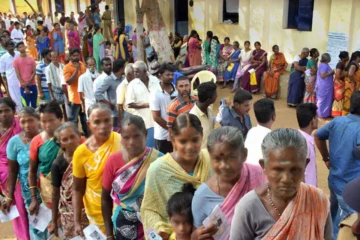 ලෝකෙම කතාබහට ලක්වූ තමිල්නාඩු ප්‍රාන්ත මැතිවරණය ඇරඹෙයි - සුපිරි නළු තලපති විජෙයි නිසා සැවොම කුතුහලෙන්