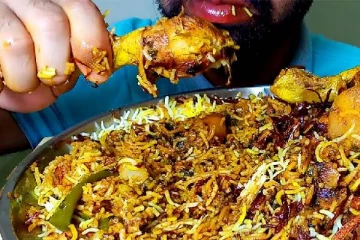 ஆசைஆசையாய் பிரியாணி வாங்கியருக்கு காத்திருந்த அதிர்ச்சி!