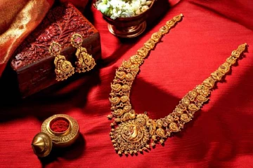 ஒரே நாளில் 12,000 ரூபாயாக அதிகரித்த தங்கத்தின் விலை ; நகை பிரியர்களுக்கு ஷாக்