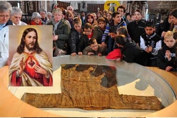 2000 வருடங்களுக்கு முன் இயேசு கிறிஸ்து அணிந்திருந்த அங்கி! வெளிவரும் ஆச்சரியமான பல தகவல்கள்