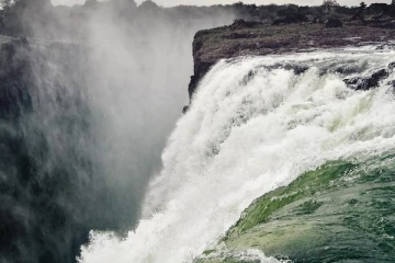 மரண பயம் காட்டும் உலகின் மிக ஆபத்தான இடங்கள் பற்றி தெரியுமா? பயங்கர ஸ்பாட்ஸ்!