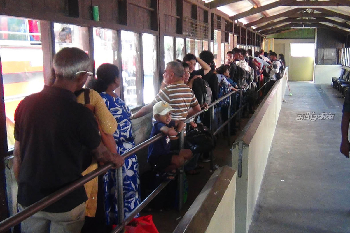 15 நிமிடங்களுக்கு ஒருமுறை..! கொழும்புக்கு வருபவர்களுக்கு விசேட பேருந்து சேவை ஆரம்பம் | Special Bus Service Begins Those Coming To Colombo 15 நிமிடங்களுக்கு ஒருமுறை..! கொழும்புக்கு வருபவர்களுக்கு விசேட பேருந்து சேவை ஆரம்பம் | Special Bus Service Begins Those Coming To Colombo