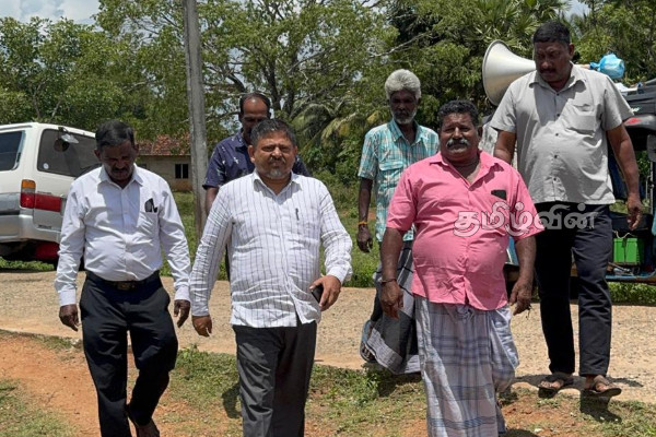 இராணுவத்தால் தாக்கப்பட்டு உயிரிழந்த இளைஞன்.. இறுதி அஞ்சலி செலுத்திய சிறீதரன் எம்பி | Mullaitivu Young Man Death Sritharan Mp Condolence