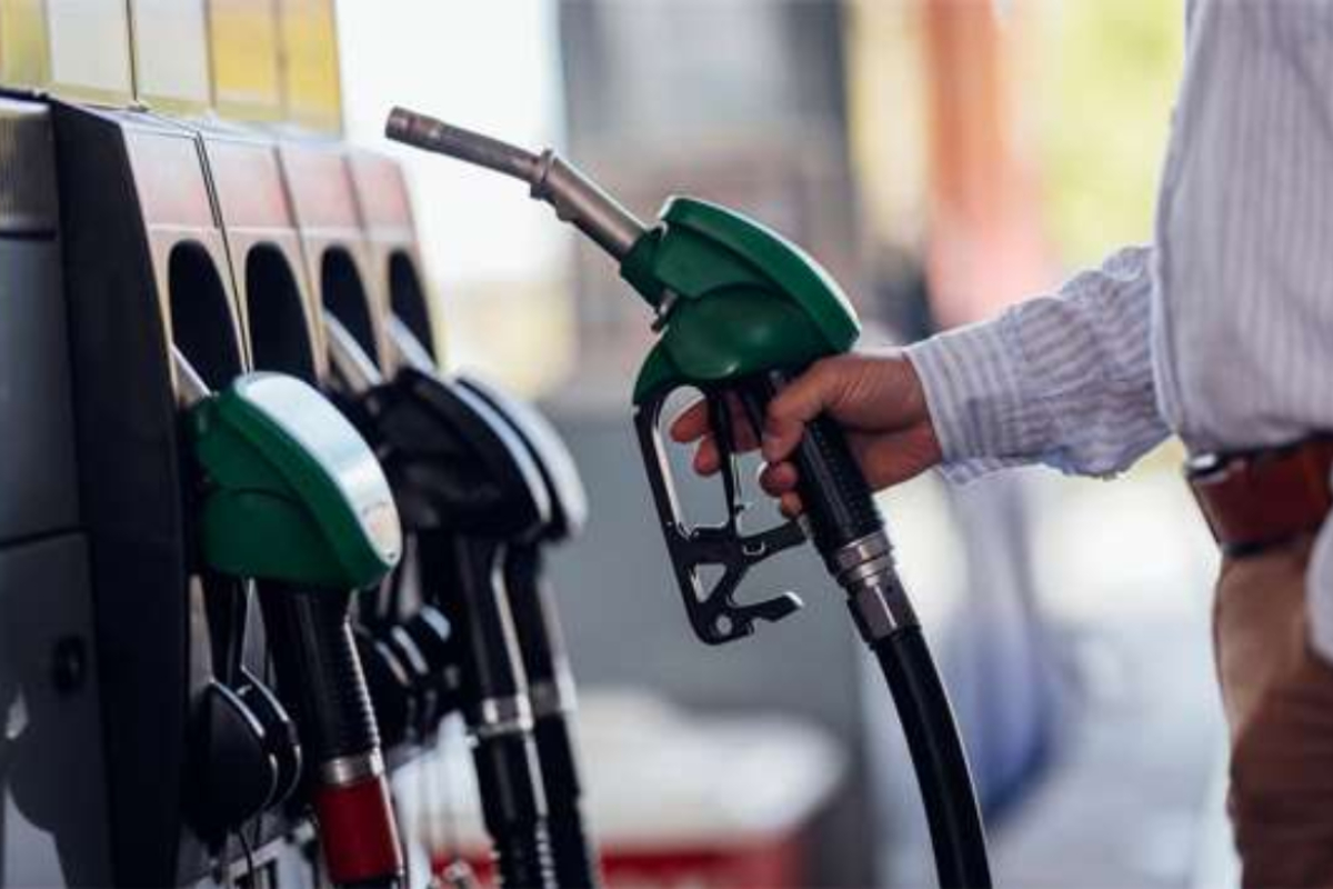 எரிபொருள் விலைத் திருத்தம் குறித்து வெளியான தகவல் | Key Update On Fuel Price Revision எரிபொருள் விலைத் திருத்தம் குறித்து வெளியான தகவல் | Key Update On Fuel Price Revision