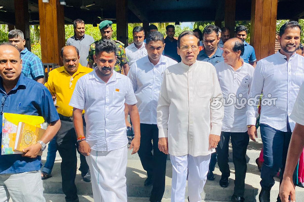 மக்கள் மீது திணிக்கப்பட்டுள்ள ராஜபக்‌ச குடும்பத்தின் வரிச்சுமை: மைத்திரி குற்றச்சாட்டு | Batticaloa Press Meet Mithripala