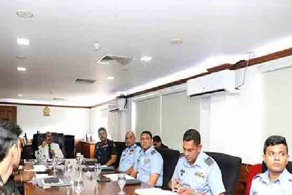 யாழ்.பலாலியில் எஞ்சியுள்ள தனியார் காணிகள்: பாதுகாப்பு அமைச்சில் உயர்மட்ட கூட்டம் | Discussion On Returning Palali Lands Occupied யாழ்.பலாலியில் எஞ்சியுள்ள தனியார் காணிகள்: பாதுகாப்பு அமைச்சில் உயர்மட்ட கூட்டம் | Discussion On Returning Palali Lands Occupied