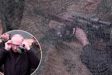 Nuclear Football-னுடன் நடமாடும் புடின்: வெளியாகியுள்ள புகைப்படங்கள்