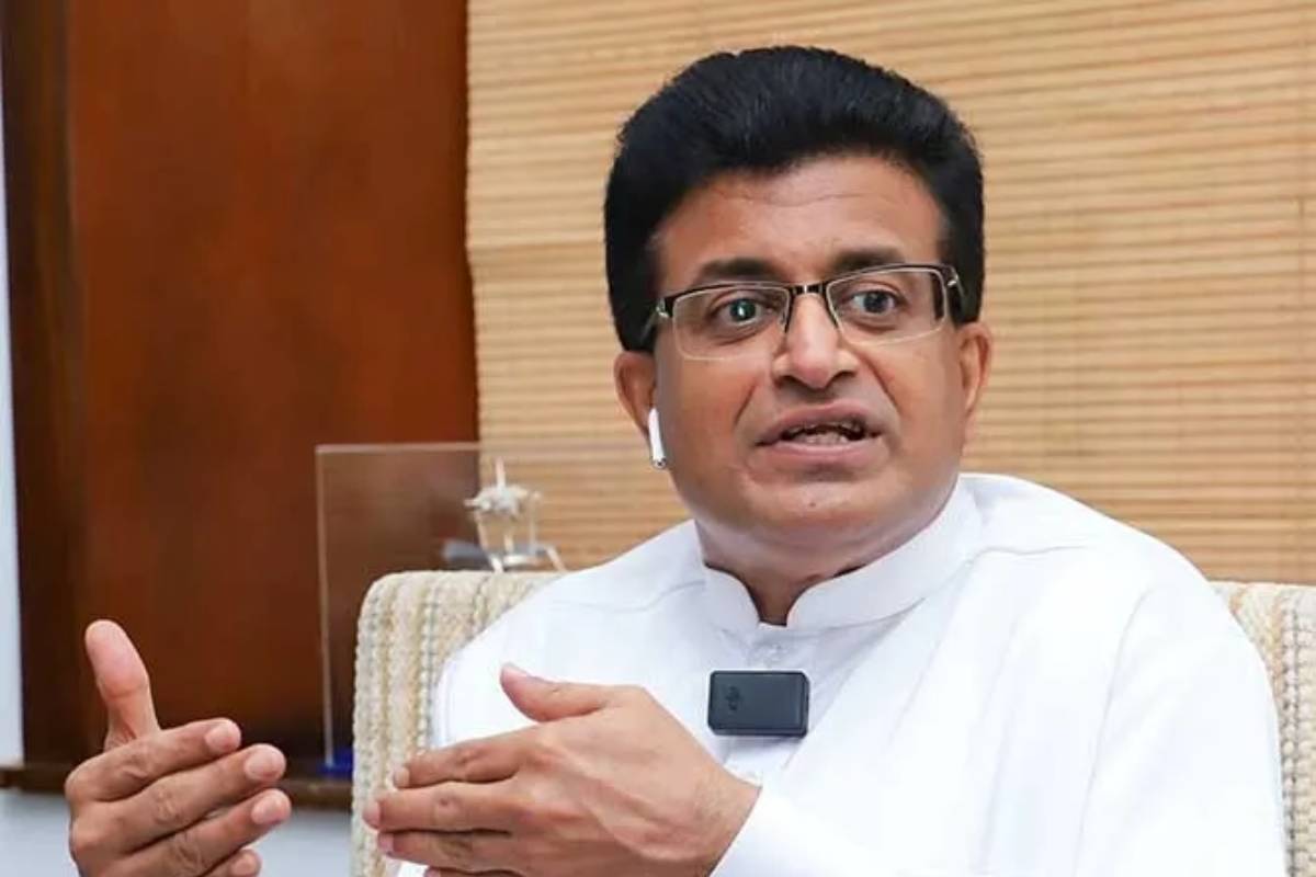 காலம் வந்துவிட்டது..! உயிர்த்த ஞாயிறு தாக்குதலின் பிரதான சூத்திரதாரியை வெளிப்படுத்தவுள்ள உதய கம்மன்பில | Easter Sunday Attack Gammanpila Identified காலம் வந்துவிட்டது..! உயிர்த்த ஞாயிறு தாக்குதலின் பிரதான சூத்திரதாரியை வெளிப்படுத்தவுள்ள உதய கம்மன்பில | Easter Sunday Attack Gammanpila Identified