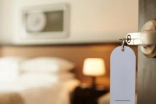 கொரோனா தொற்றாளர்களுக்கு இன்று முதல் நட்சத்திர ஹோட்டல்கள் தயார்