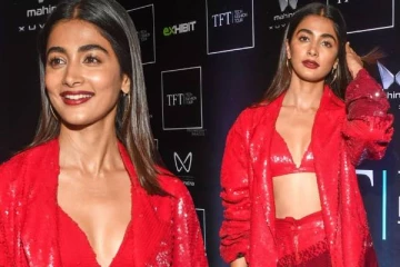 டூபீஸ் லுக்!! பேஷன் ஷோவுக்கு சென்ற நடிகை பூஜா ஹெக்டேவின் புகைப்படங்கள்..