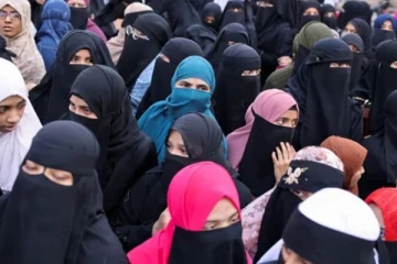 பெண்கள் ஹிஜாப் அணிய தடை விதித்த நாடு; மீறினால் அபராதம்