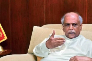 අගමැතිකමින් දිනේෂ් ඉවත් කිරීමේ සූදානමක් ?