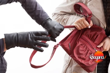 ලක්ෂ ගානක බඩුත් එක්ක මාලිමා මන්ත්‍රිනියගේ අත්බෑගේ කොල්ලකාලා