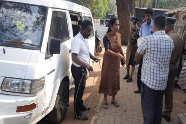 வவுனியாவில் காணாமல் ஆக்கப்பட்டோரின் சங்கத்தின் தலைவி அதிரடி கைது! | Missing Persons Association Leader Arrest Vavuniya