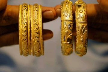 අද රන් මිල දැක්වෙන්නේ මෙලෙසයි.