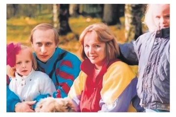 தன் குடும்பத்தை பற்றிய எந்த விவரங்களும் வெளியில் கசியாதவாறு பார்த்துக்கொள்ளும் அதிபர் புதின்