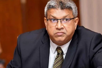 අධිකරණ අමාත්‍ය හර්ෂණ නානායක්කාරට එරෙහි විශ්වාසභංග යෝජනාව පාර්ලිමේන්තුවට