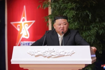 வடகொரியாவில் குழந்தைகள் கூட ஹாலிவுட் படம் பார்க்கக் கூடாது! மீறினால் என்ன தண்டனை தெரியுமா?