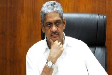 பொன்சேகாவிற்கு ஏற்பட்ட அச்சம் : ஓரம் கட்டவேண்டாமென எச்சரிக்கை