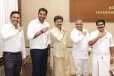විජේ තමිල්නාඩුව හොලවයි - DMK සහ AIADMK පරදා අතුරු මැතිවරණ දෙකම TVK පක්ෂයට