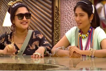 கையில் விலங்குடன் வனிதா, ஜுலி: கதறவிட்ட பிக்பாஸ்