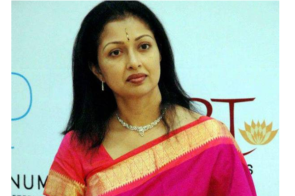 நடிகை கெளதமியின் 6 வங்கி கணக்குகள் முடக்கம் - அதிரடி உத்தரவை பிறப்பித்த நீதிபதி! | Actress Gautami Bank Accounts Frozen Court Issues