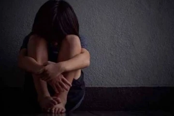 5 வயது சிறுமி; தந்தையே பாலியல் வன்கொடுமை செய்த கொடூரம் - தூக்கு தண்டனை!