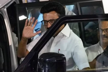 கெத்து காட்டிய முதலமைச்சர் ஸ்டாலின்: சைகை காட்டிய வீடியோ வைரல்