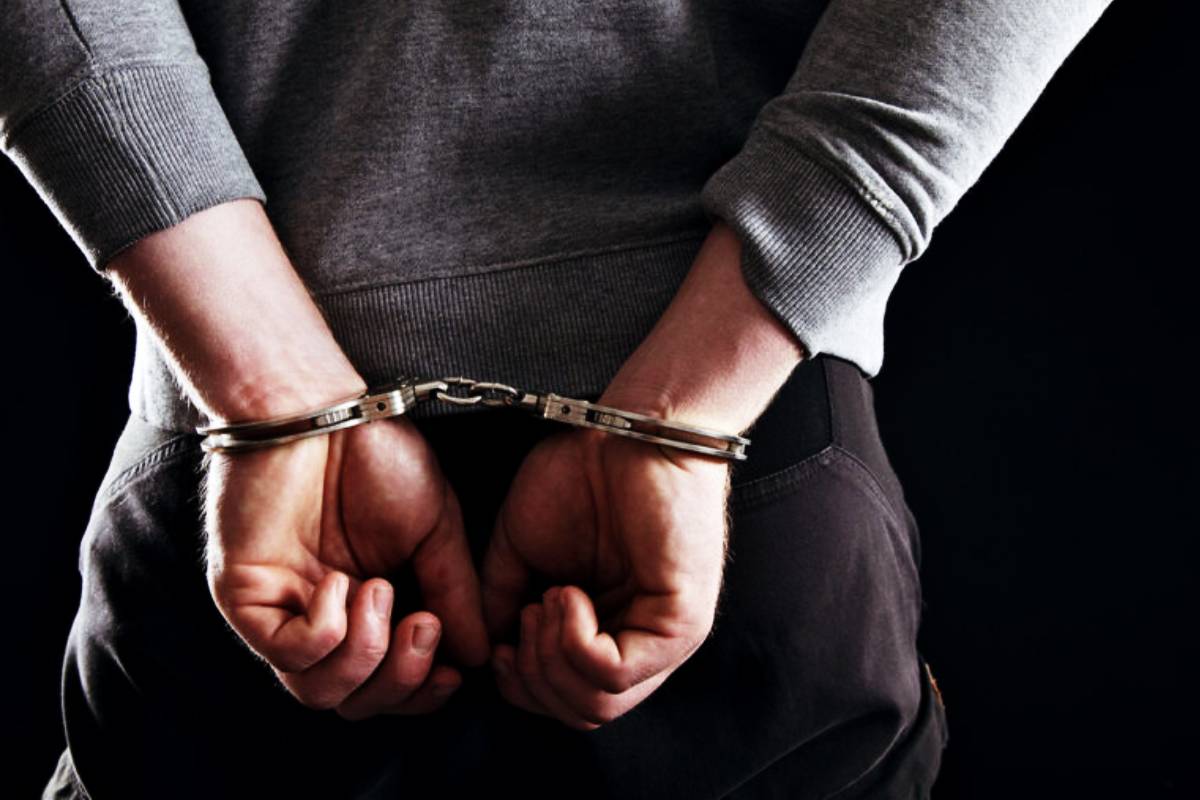 சொத்துத் திருட்டு வழக்கில் கொத்தாக சிக்கிய சந்தேக நபர்கள்! | Three Women Were Arrested In A Property Theft Case சொத்துத் திருட்டு வழக்கில் கொத்தாக சிக்கிய சந்தேக நபர்கள்! | Three Women Were Arrested In A Property Theft Case
