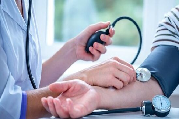 களனி பல்கலை படைத்த சாதனை : உயர் இரத்த அழுத்தத்தை கட்டுப்படுத்தும் மருந்து கண்டுபிடிப்பு |  களனி பல்கலை படைத்த சாதனை : உயர் இரத்த அழுத்தத்தை கட்டுப்படுத்தும் மருந்து கண்டுபிடிப்பு |