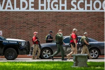 அமெரிக்காவிலுள்ள பாடசாலையில் ஏற்பட்ட துப்பாக்கிச்சூட்டில் 21 பேருக்கு நேர்ந்த கதி!