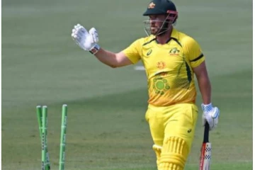 தனது கடைசி போட்டியில் கிளீன் போல்டான அவுஸ்திரேலிய கேப்டன்! பிரியாவிடை கொடுத்த ரசிகர்களின் வீடியோ