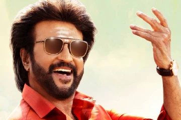 சூப்பர் ஸ்டார் ரஜினியின் லேட்டஸ்ட் புகைப்படம், எங்கு சென்றுள்ளார் பாருங்க..