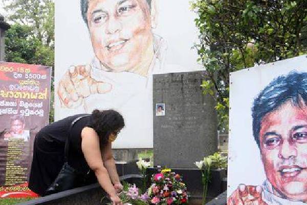 கோட்டாபயவின் குற்றங்களில் நெருங்கிய தொடர்பில் முக்கிய அதிகாரிகள்: பகிரங்கப்படுத்தும் சரத் பொன்சேகா | Sarath Fonseka Gotabaya Rajapaksa Lasantha Murder