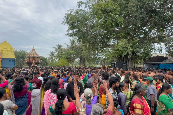 கிழக்கிலங்கையின் புகழ்பூத்த மட்டக்களப்பு ஸ்ரீமாமாங்கேஸ்வரர் தேர்; கடலென குவிந்த பக்தர்கள் | Historical Batticaloa Mangeswarar Chariot Devotees