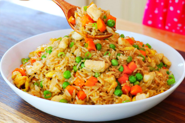 ஹோட்டல் ஸ்டைல் சுவையான சிக்கன் ப்ரைடு ரைஸ் வீட்டில் செய்வது எப்படி? | Hotel Style Chicken Fried Rice Home Made