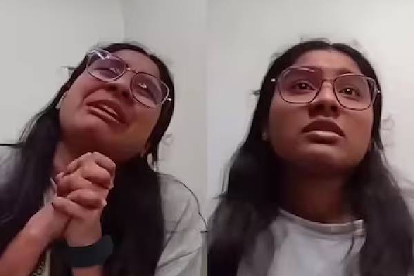 அமெரிக்க ஸ்டோரில் திருடியதாக பிடிப்பட்ட இந்தியப் பெண்... வைரலாகும் காணொளி! | Indian Woman Caught Stealing In America Video அமெரிக்க ஸ்டோரில் திருடியதாக பிடிப்பட்ட இந்தியப் பெண்... வைரலாகும் காணொளி! | Indian Woman Caught Stealing In America Video