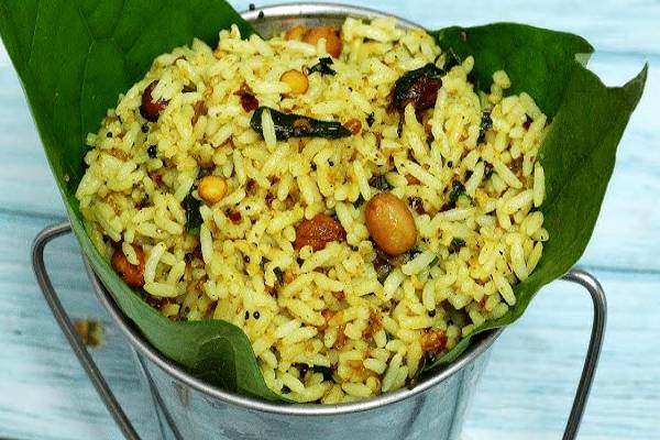 நெஞ்சு சளியை கரைக்கும் வெற்றிலை சாதம்- இலகுவாக செய்வது எப்படி? | Vetrilai Sadam Recipe In Tamil
