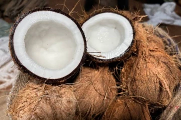 ඉදිරියේදී පොල් හිඟයක් එයිද? පොල් වගාකරුවන්ට පොල් පර්යේෂණ ආයතනයෙන් හදිසි අනතුරු ඇඟවීමක්