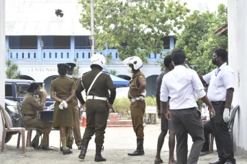 யாழில் வீடொன்றின் மீது பெற்றோல் குண்டுத் தாக்குதல் விவகாரம் :  பின்னணி வெளியானது