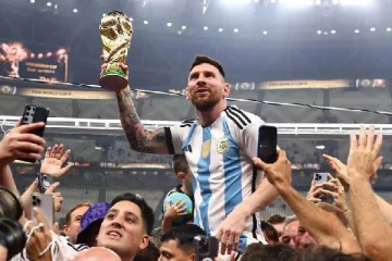 வரலாற்றில் சிறந்த 100 கால்பந்து வீரர்கள் பட்டியல்: கடும் ஏமாற்றத்தில் ரசிகர்கள்