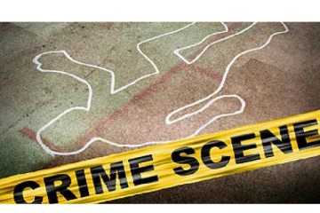 நள்ளிரவில் கேட்ட அலறல் சத்தம்.. ஒரே குடும்பத்தை சேர்ந்த 3 பேர் துடிக்க துடிக்க கொன்ற கொடூரம்!