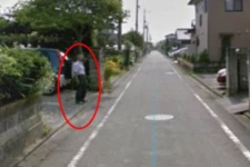 7 ஆண்டுக்கு முன் உயிரிழந்த தந்தை; கூகுள் ஸ்டிரீட் வியூவில் கண்ட மகன்!