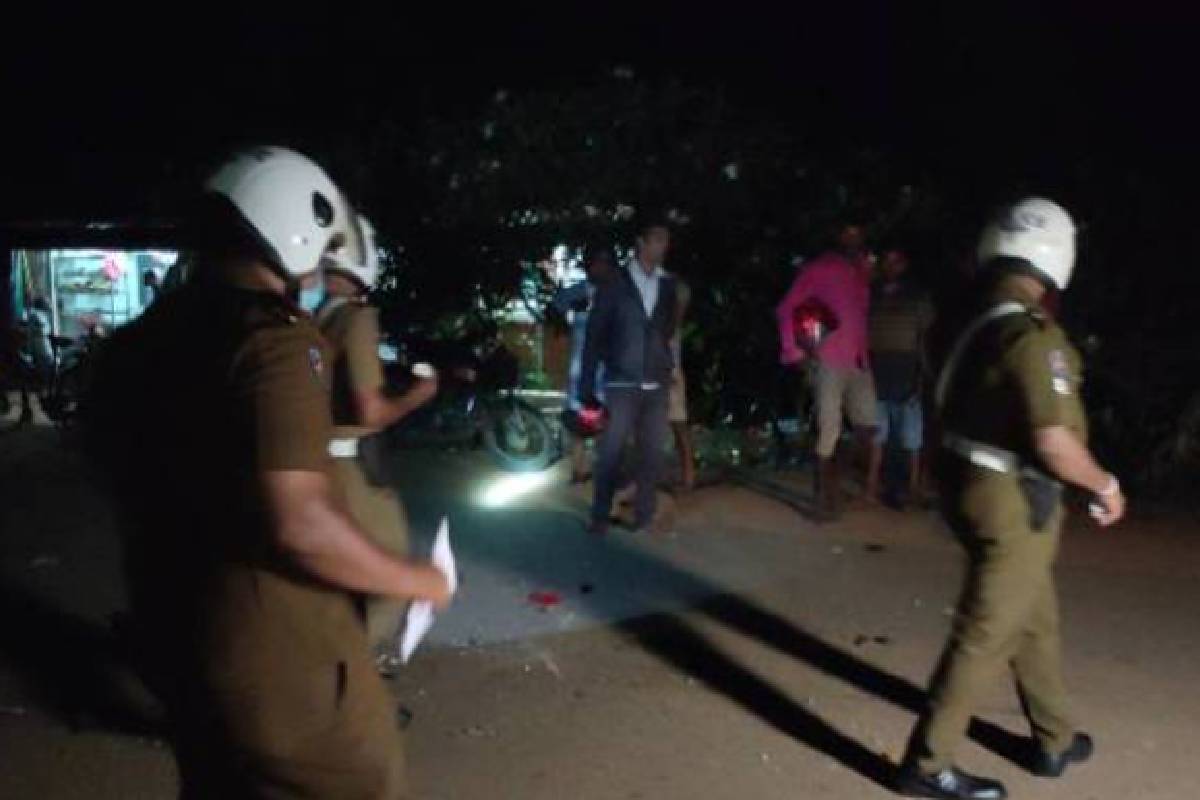 டிக்கோயா வர்த்தக நிலையத்தில் வெட்டுக் காயங்களுடன் இருவரின் சடலங்கள் ; பொலிஸார் தீவிர விசாரணை | Two People Died From Stab Wounds At Shopping Mall
