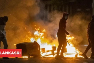 வடக்கு அயர்லாந்தில் அதிகரிக்கும் வன்முறை; பேருந்துக்கு தீ வைத்த பிரிட்டிஷ் ஆதரவாளர்கள்! பிரதமர் போரிஸ் ஜான்சன் கவலை