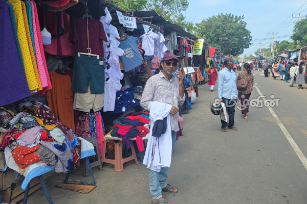 மன்னாரில் சூடு பிடித்துள்ள பண்டிகைக்கால வியாபாரம் | Festive Season Business Is Booming In Mannar