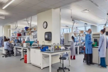 கனேடிய ஆய்வாளர்களினால் கண்டுபிடிக்கப்பட்ட குட்டி ரோபோக்கள்!