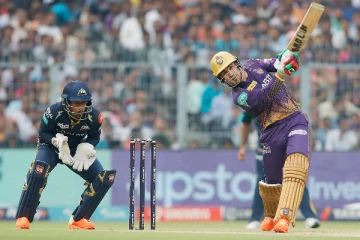 சிக்ஸர் மழை பொழிந்த வீரர்! 27 பந்தில் அரைசதம் விளாசல்