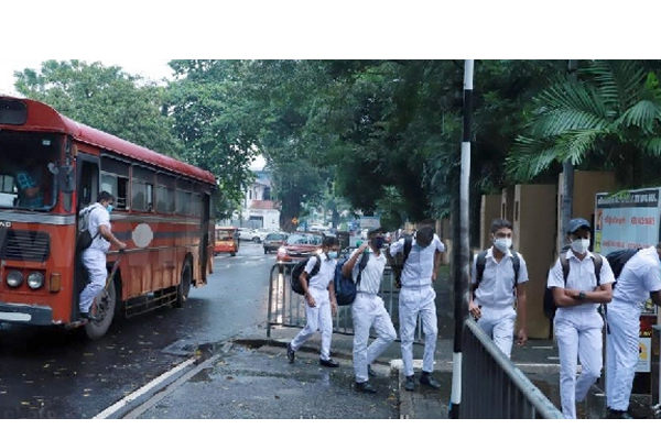 இலங்கை போக்குவரத்து பேருந்து சாரதிகள் பணிபகிஷ்கரிப்பு | Sri Lanka Transport Bus Drivers Strike
