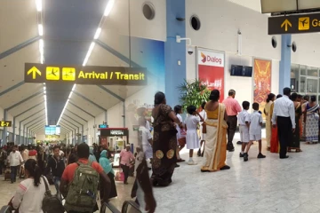 கட்டுநாயக்க விமான நிலையத்தில் 2 பெண்கள் கைது